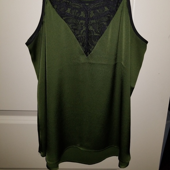 Express green lace top - Picture 2 of 3